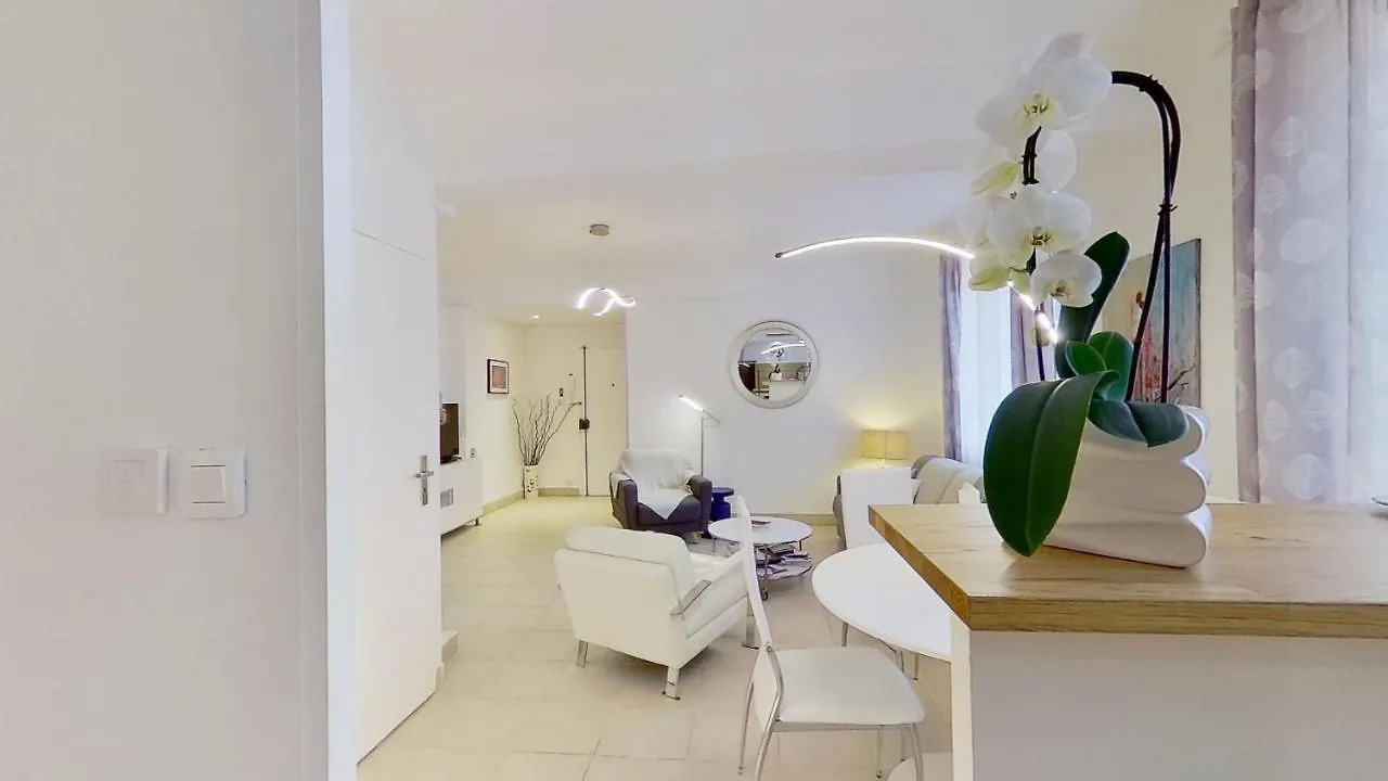 Le Pytheas Vieux Port Marseille Apartment